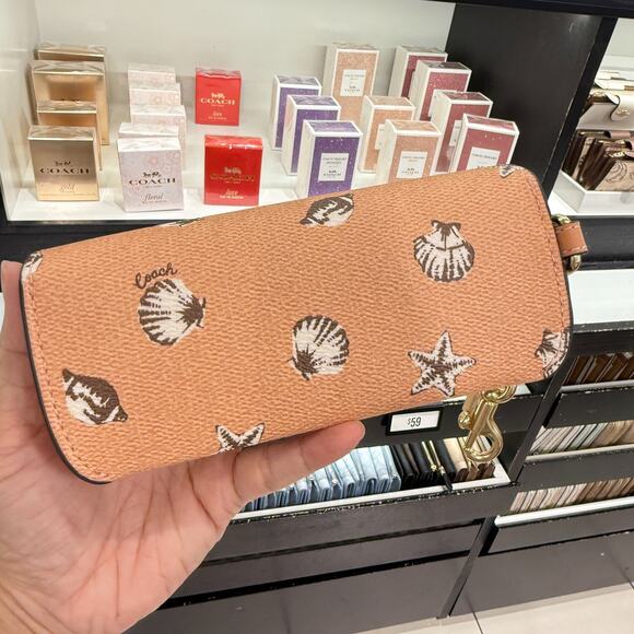 Coach Sunglass Case With Shell Print CBK31 - Picture 3 of 8